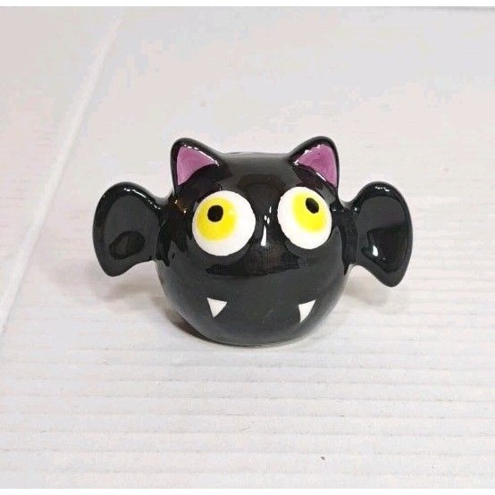 Halloween Bat Salt or Pepper Shaker Yellow Eyes Fangs 2" Spooky Kitchen Decor